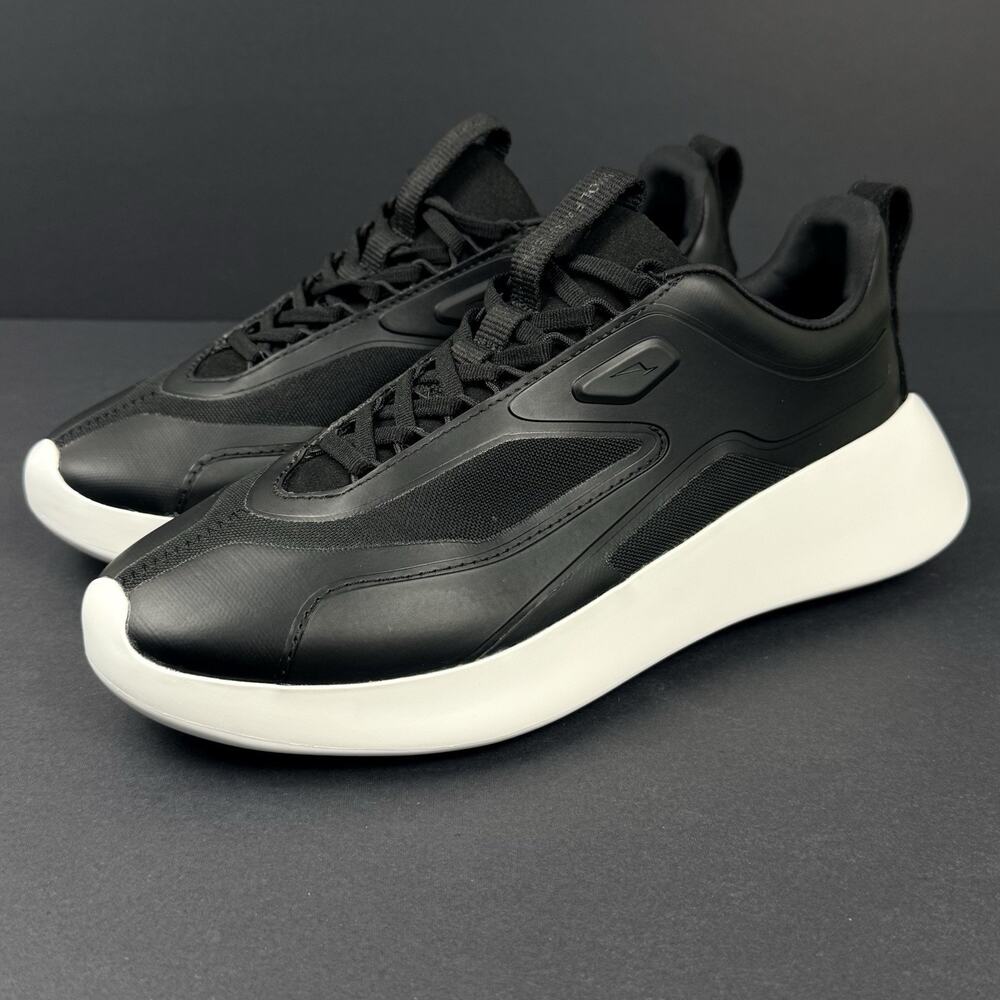 Wolf & Shepherd Toro Max Sport Men’s 7 Women’s 9 Black White Sneakers